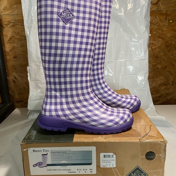 Tall Muck Boots. - Picture 4 of 6